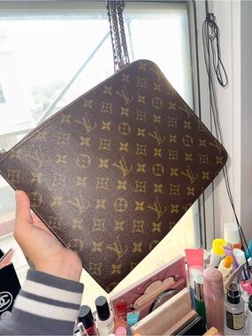 Louis Vuitton Monogram Porte Document Case